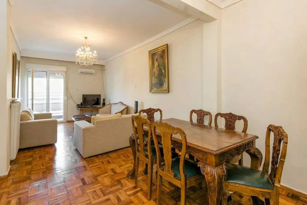 Κεντρικό Κλασικό Διαμέρισμα 2 Δωματίων Apartment Salonic